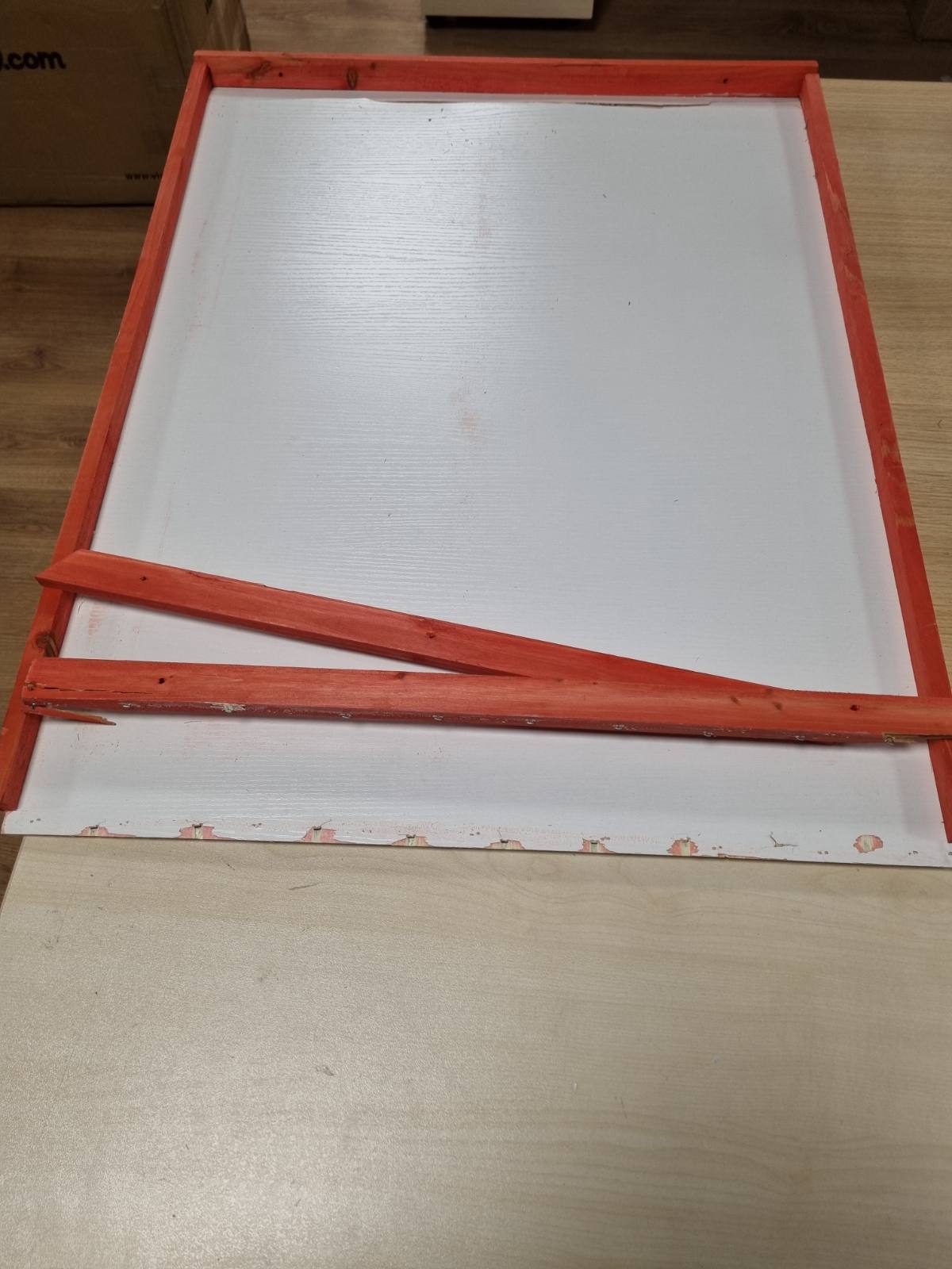 335754 - VidaXL Kotec për pula, i kuq dhe i bardhë, 150x96x110 cm, prej druri bredhi masiv