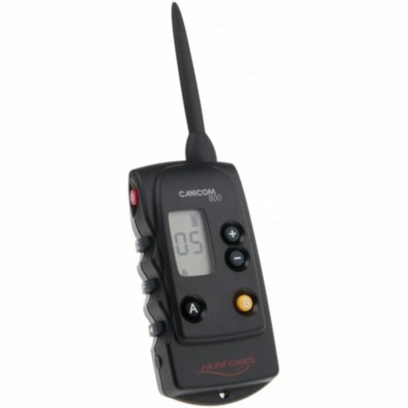 270008 - Num'axes Canicom 800 – Telekomandë për qafat 200 First, 300, 1500 dhe 1500 Pro. Rreze deri në 800 m, kontrollon deri në 2 qafa, me ekran LCD dhe buton Booster për përdorim të shpejtë.
