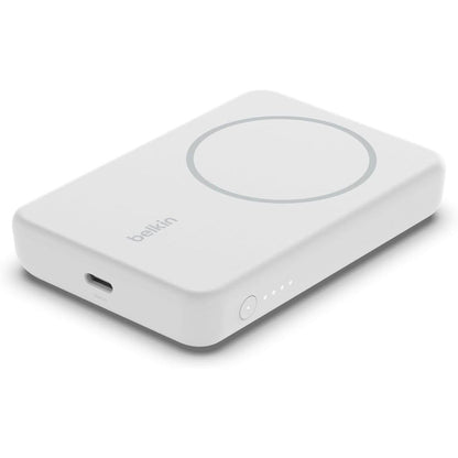 266218 - KARIKUES PA TEL MAGNETIK BELKIN 5000MAH, i pajtueshëm me MagSafe dhe karikim Pass-Through, dalje 7.5W, hyrje 10W, i bardhë