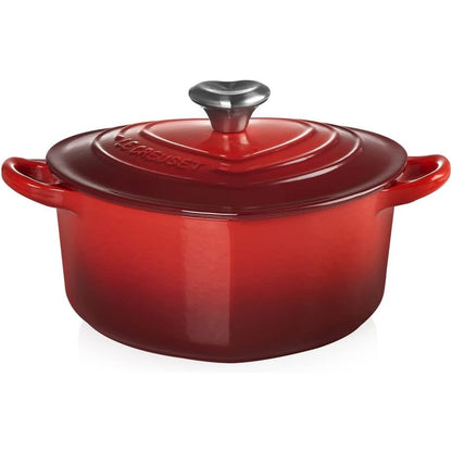 157020 - LE CREUSET Tavë zemre prej gize, me dorezë në formë zemre, 20 cm, ngjyra qershi, Modeli 21401200602455
