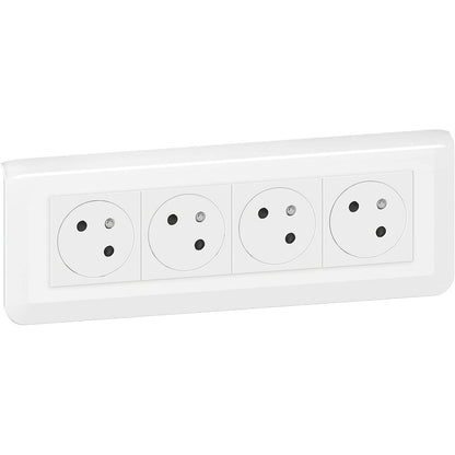 292791 - LEGRAND Prizë Muri Katërfishe e Paralidhur me Tokëzim - Lidhje Sipërfaqe Mozaiku në 45° - Prizë 2P+E + Kuti e Montuar në Rrafsh - E Bardhë