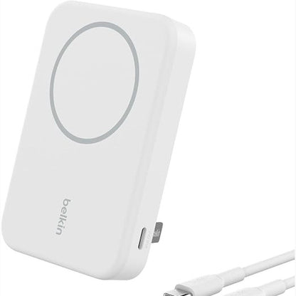 267814 - BELKIN Karikues pa tel BoostCharge Pro 8000mAh me Qi2 (Karkues portativ kompatibël me MagSafe, mbështetëse e integruar, për iPhone 16, 16 Plus, 16 Pro, 16 Pro Max, iPhone 15, etj., i zi)