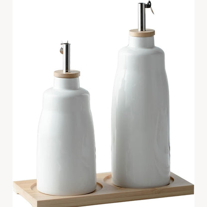 177932 - UDQYQ - Set Dozatorësh Qeramikë për Vaj ulliri dhe Uthull, Volumi 420ml dhe 280ml, me Kapakë Bambuje dhe Hinkë, 2 Copë enë