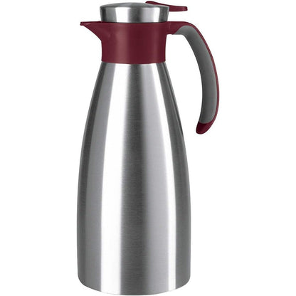 261453 - EMSA KARAFË E IZOLUAR ME DOREZË TË BUTË 1.5L, ÇELIK INOX, MBAN PIJET TË NGROHTA PËR 12 ORË DHE TË FTOHTA PËR 24 ORË, E PAPËRSHKUESHME NGA RRJEDHJET, DOREZË JO-RRËSHQITËSE, E KUQE VERE N4120500