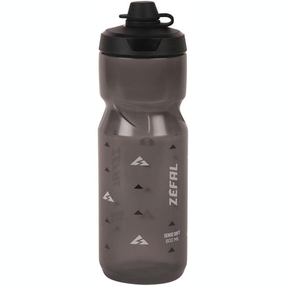 258413 - SHISHE UJI ZEFAL SENSE SOFT 80 PA BALTË, 800 ML - SHISHE UJI PËR ÇIKLIZËM DHE MTB ME MBROJTJE TË THITHKËS, E ZEZË E TYMOSUR