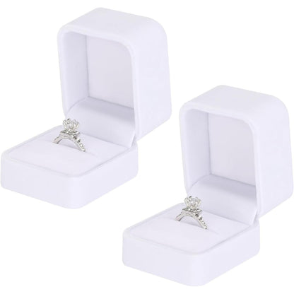 242969 - KUTIA KADIFE - Set kutish prej kadifeje katrore me 2 pjesë për ruajtjen e bizhuterive për fejesa dhe dasma