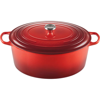 234881 - LE CREUSET - Ena prej gize Signature me kapak, Ø 40 cm, ovale, e përshtatshme për të gjitha llojet e sobave, vëllimi: 13.9 l, 10.025 kg, e kuqe qershie, 21178400602430.