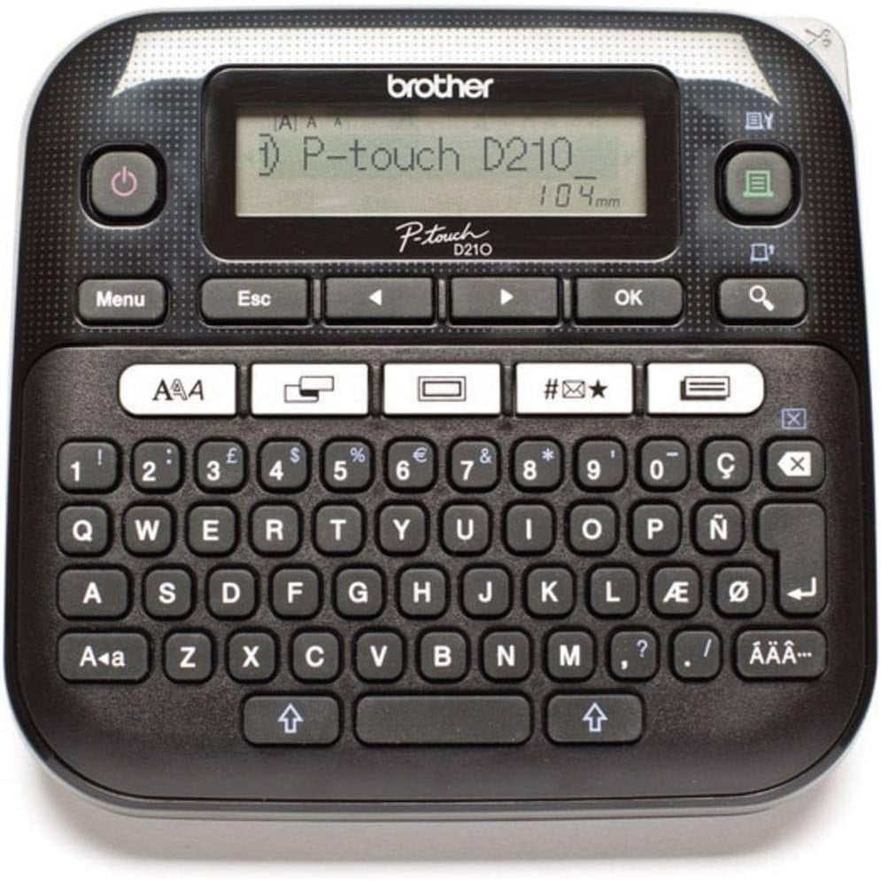 309843 - BROTHER Printer Etiketash PT-D210, Tastierë QWERTZ, për shirita TZe 3.5 deri në 12 mm, shpejtësi printimi deri në 20 mm/sek, e zezë
