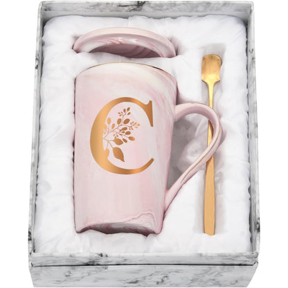 185137 - JOYMAKING - Gotë e Personalizuar Rozë, 400ml, me Shkronja dhe Dizajn Lulesh, Dhurata Ideale për Gra dhe E Dashura, Iniciali C