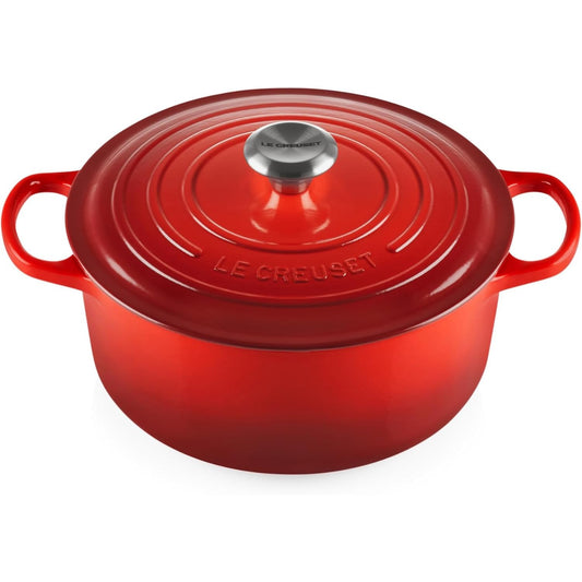 191023 - LE CREUSET SIGNATURE Tavë Prej Gize me Kapak, Rrumbullakët, Ø 26 cm, e Përshtatshme për të Gjitha Llojet e Sobave dhe Induksionin, Kapaciteti: 5.3L, 5.135kg, Ngjyrë Qershie e Kuqe, 21177260602430