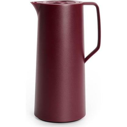 197635 - EMSA Motiva - Enë e Izoluar 1L, Mbyllja me Shtypje të Shpejtë, Mban Pijet të Nxehta për 12 Orë, të Ftohta për 24 Orë, Mbulesë Qelqi, Prodhim Gjerman, Dizajn Nordik, Ngjyrë Burgundy, Modeli N41702