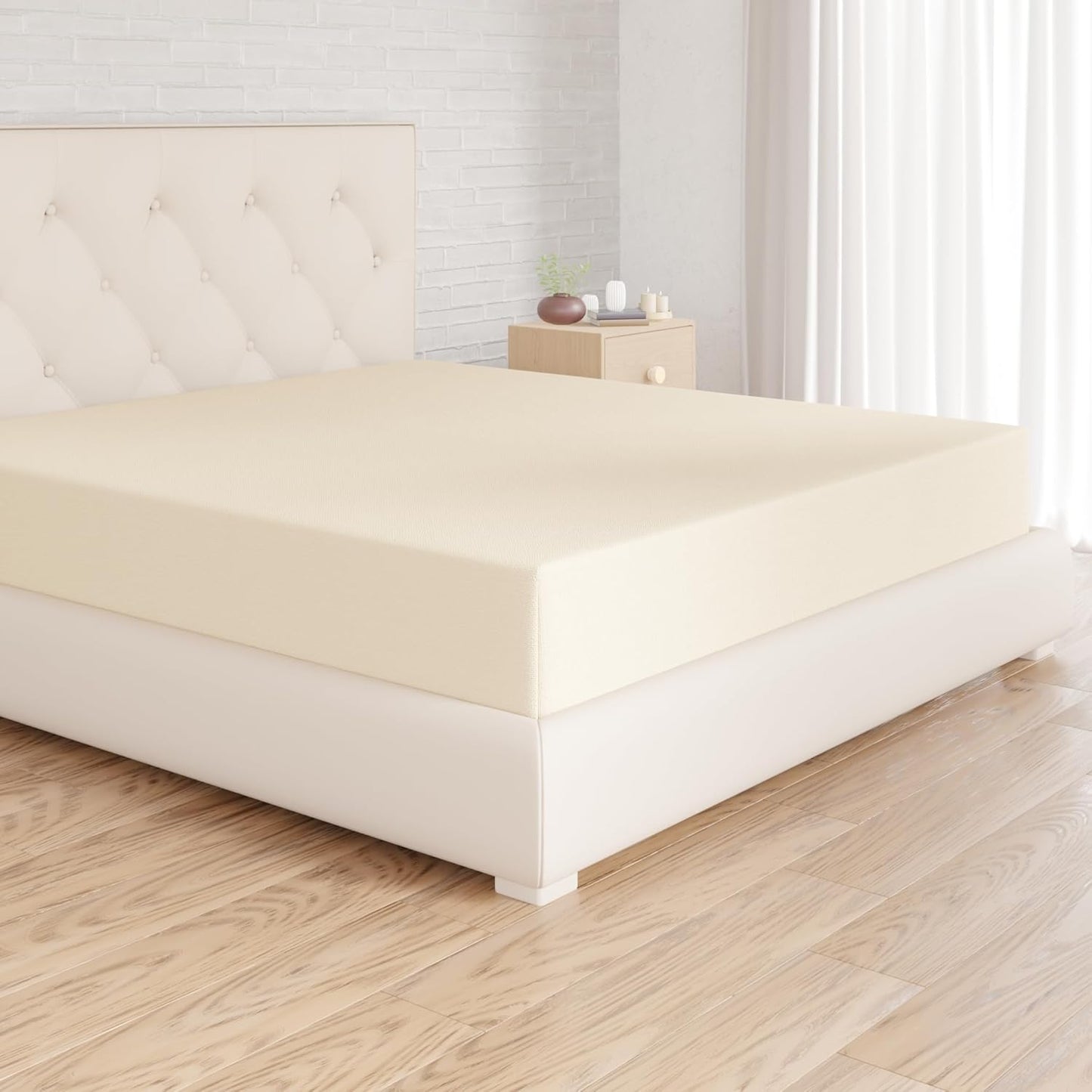 186199 - AMAZON BASICS Çarçaf i Montuar, Madhësi 180 x 200 x 30 cm, Material Mikrofibër, Lartësia e Dyshekut deri në 30 cm, Ngjyra Bezhë