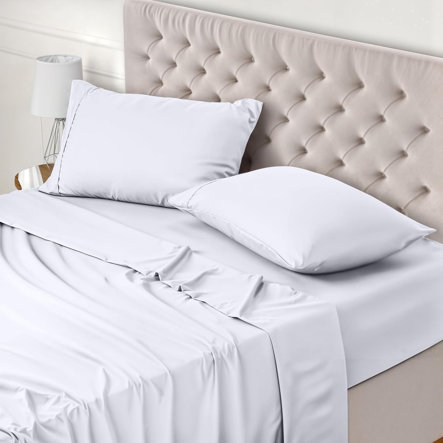 237629 - SET ÇARÇAFËSH UTOPIA BEDDING ME 4 PJESË 160x200 - Poliester me mikrofibër të lëmuar - I çertifikuar Oeko-Tex - Çarçaf i montuar, çarçaf i sheshtë dhe 2 mbulesa jastëku 50x75 (Madhësia Queen, e bardhë)