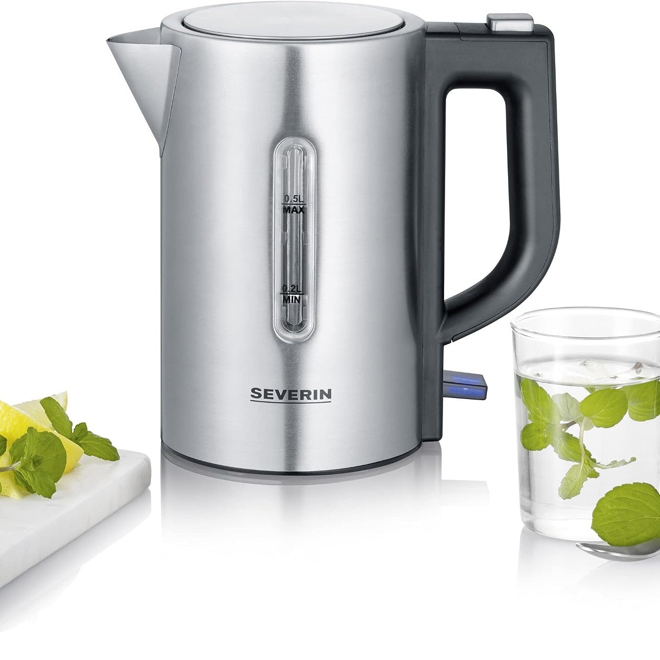 293680 - SEVERIN Çajnik udhëtimi pa BPA, 1100W, kapacitet 0.5L, çajnik elektrik me 2 gota dhe 2 lugë, çelik inox/i zi, WK 3647