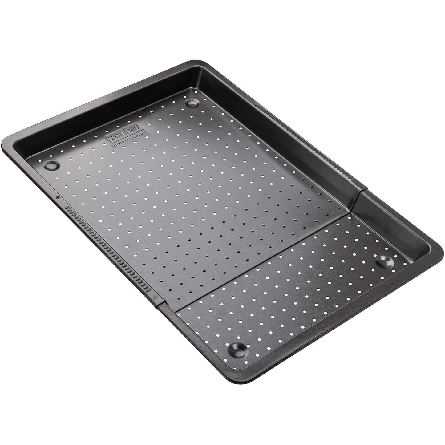 214130 - Pllakë e shpuar Zenker e zgjerueshme nga 37 në 52 cm, me sistem mbylljeje automatike, skaj XXL 3 cm. Nga çelik karboni i veshur me teflon jo-ngjitës. Linja metalike klasike e zezë.