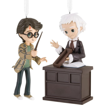 168121 - HALLMARK Ornament i Krishtlindjes Harry Potter & Ollivander prej Rrëshire të Storied Moments - Dhurata për fansat e Harry Potter