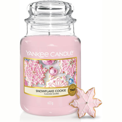 214209 - YANKEE CANDLE Qiri aromatik në një kavanoz qelqi (i madh) | Biskota Snowflake | Koha e djegies deri në 150 orë