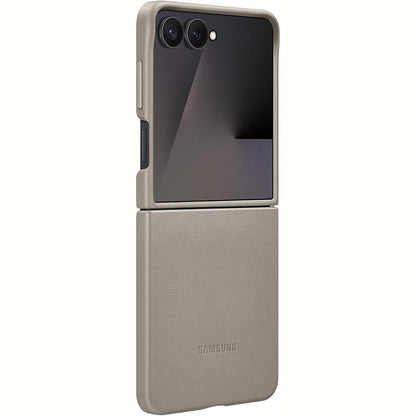 305195 - SAMSUNG Mbrojtëse Kindsuit EF-VF766 për Galaxy Z Flip 7, Mbulesë për Telefonin, Pamje Lëkure, Rezistente ndaj Gërvishtjeve - Ngjyrë e Gërvishtur