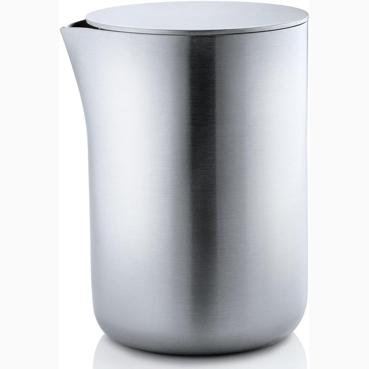 222663 - BLOMUS Enë qumështi BASIC, çelik inox mat me kapak, kapacitet 250 ml, dimensione 9.7 x 6.6 x 7.5 cm, e përshtatshme për lavastovilje