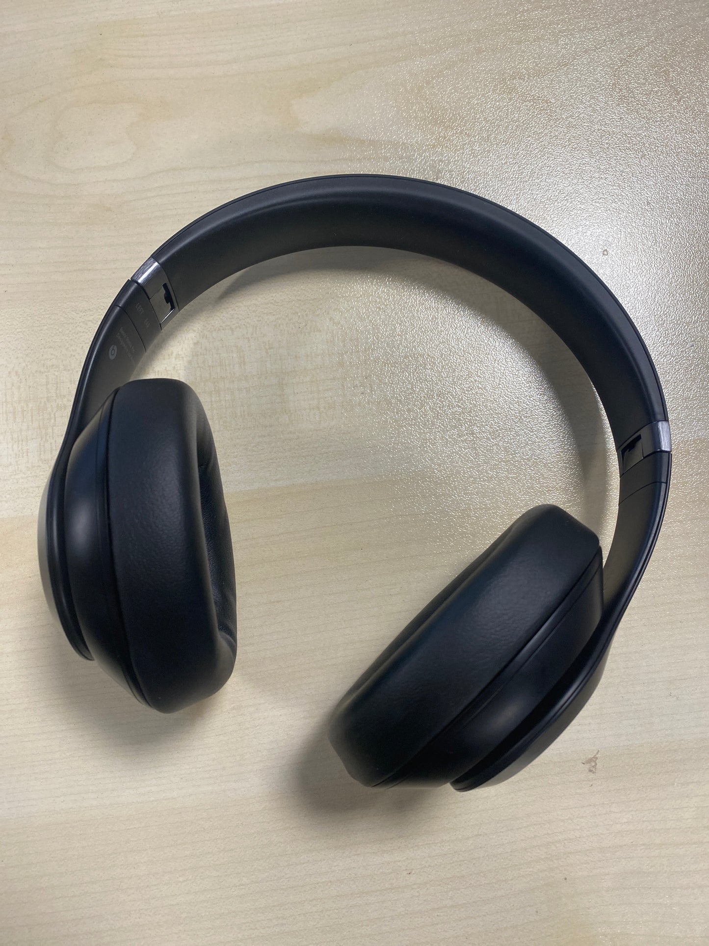 111252 - BEATS STUDIO PRO - Kufje Bluetooth pa tel me Anulim të Zhurmës, Tingull Hapësinor të Personalizuar, Audio pa Humbje USB-C, Kompatibile me Apple dhe Android - Bardhe Mat