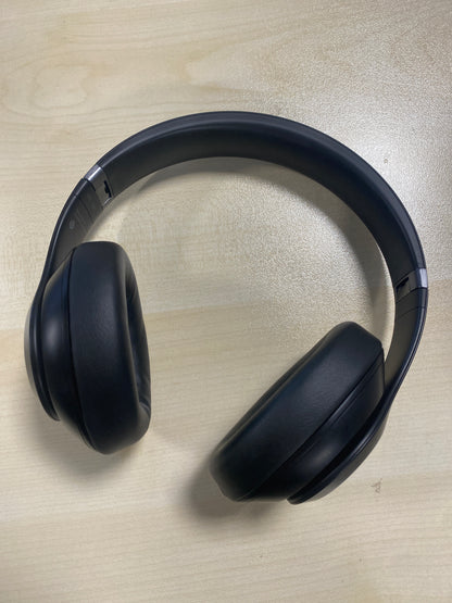 111252 - BEATS STUDIO PRO - Kufje Bluetooth pa tel me Anulim të Zhurmës, Tingull Hapësinor të Personalizuar, Audio pa Humbje USB-C, Kompatibile me Apple dhe Android - Bardhe Mat