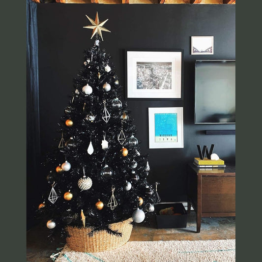 175137 - PEMA KRISHTLINDJESH perfekte nga PISHË KANADEZE, 122 cm lartësi, 291 maja, diametër 76.2 cm, mbështetëse metalike përfshirë