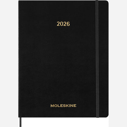 299776 - MOLESKINE Planifikues Essential 2025-2026, Planifikues Vertikal Javor, 15 Muaj, Hapësira Kohore Ditore, Mbulesë Fleksibile, E Zezë, Format XXL 23.5 x 28.14 cm