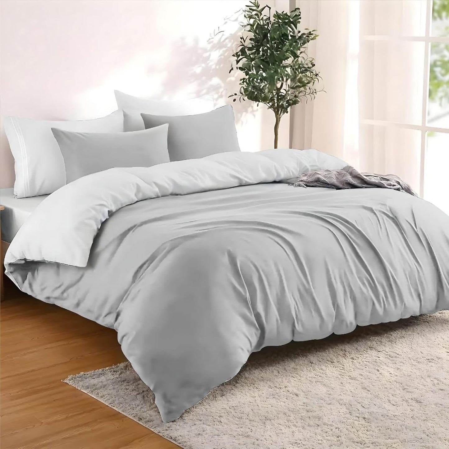 196114 - DREAMZIE - Set Çarçafësh Jorgani 240x220cm dhe 2 Mbulesa Jastëku 65x65cm, 100% Mikrofibre, I Certifikuar Pa Kimikate (Oeko-Tex), Gri e Çelët/E Bardhë, 3 Copë