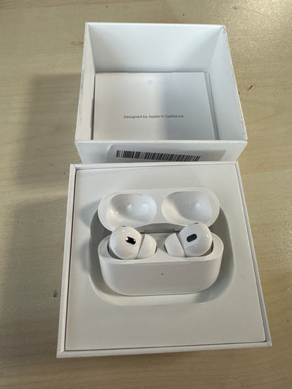 112660 - APPLE AirPods Pro, Gjenerata e 2-të, me Mbulesë MagSafe, Modeli MTJV3ZM/A