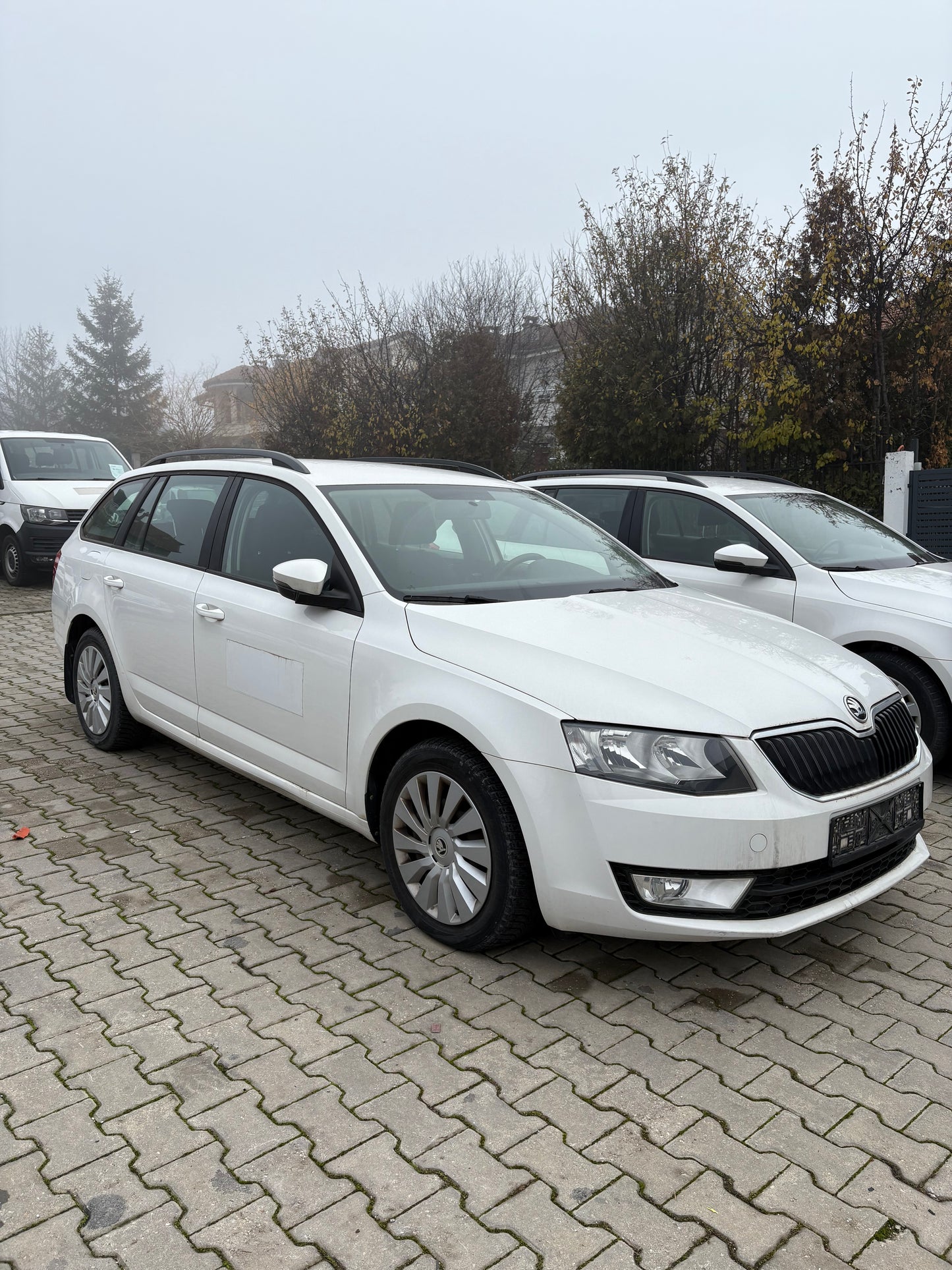 1033 - SKODA OCTAVIA COMBI OSCE 2015