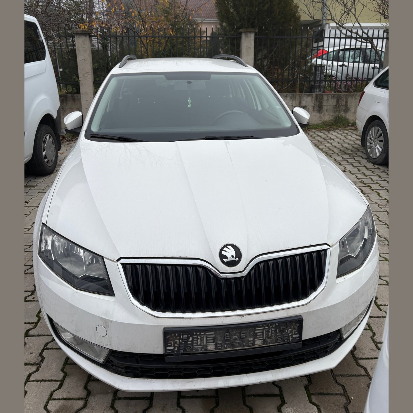 1032 - SKODA OCTAVIA COMBI OSCE 2015