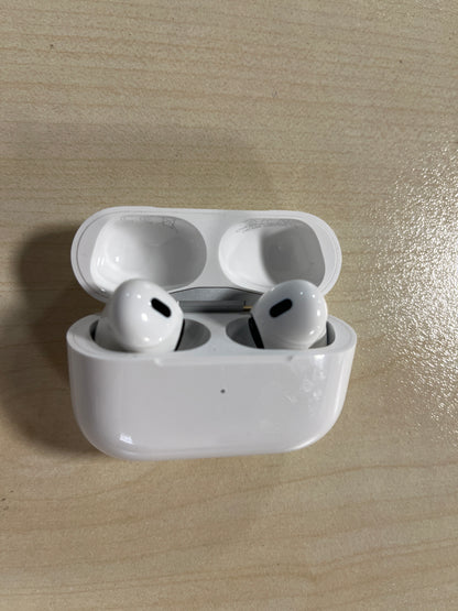 123467 - APPLE AirPods Pro 2, Kufje pa Tel, Bluetooth, me Anulim Aktiv të Zhurmës, Aparat Dëgjimi, Modalitet Transparence dhe Audio Hapësinore të Personalizuar, Karikim USB-C