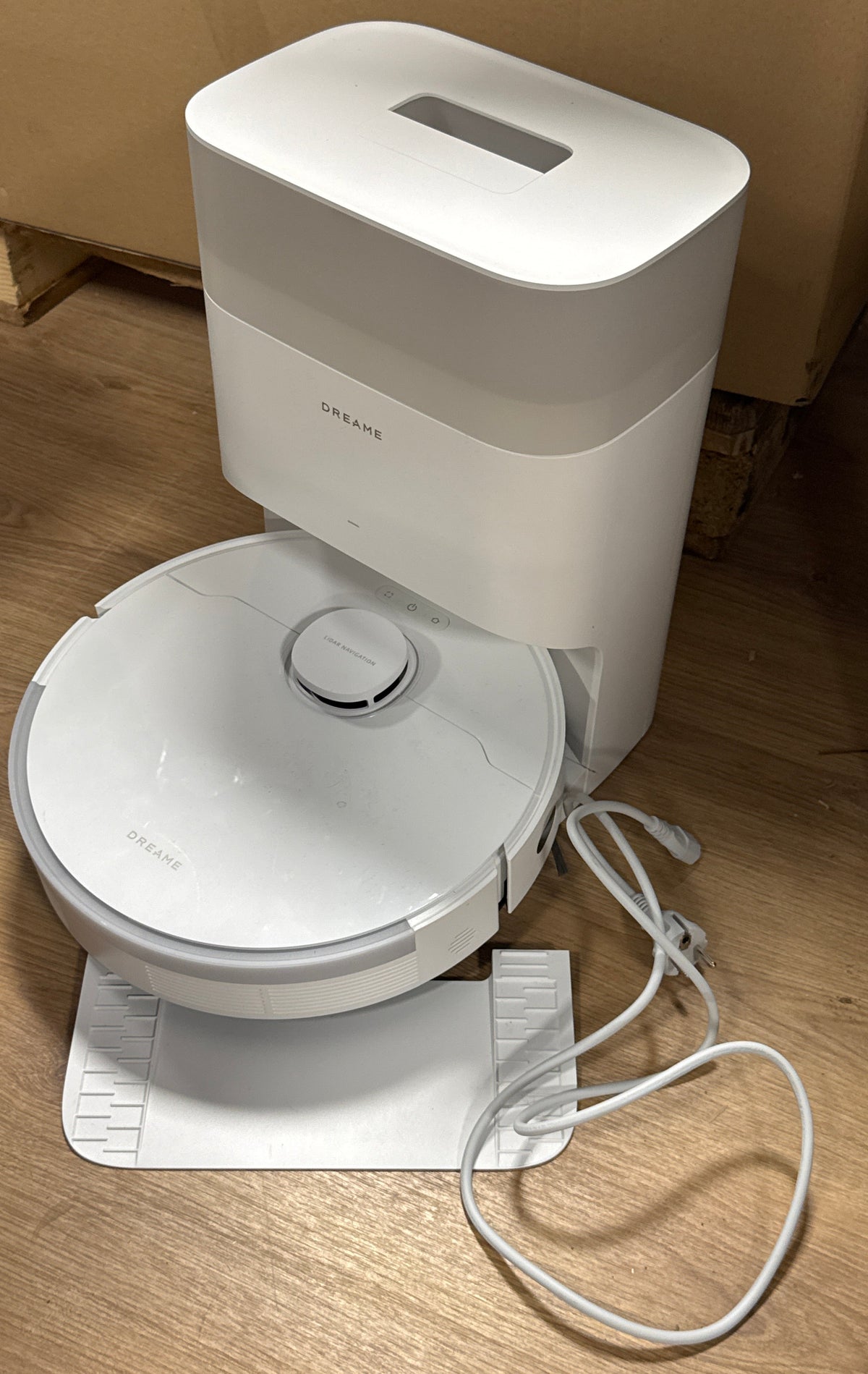 118016 - DREAME L10s Plus - Fshesë dhe Pastrues Dyshemeje Robotikë me Zbrazje Automatike, Thithje 7000Pa, Pastrim DuoScrub™, Ngritje Automatike të Mopit, Kapacitet Pluhuri 90 Dite