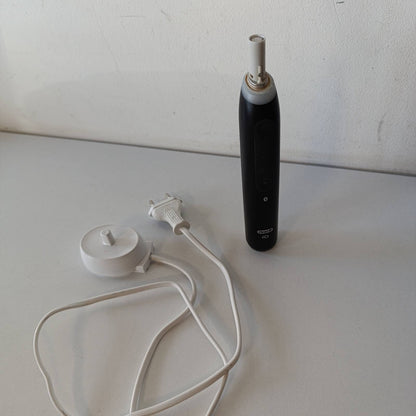 300258 - ORAL-B - Furçë dhëmbësh elektrike iO Series 5, e zezë