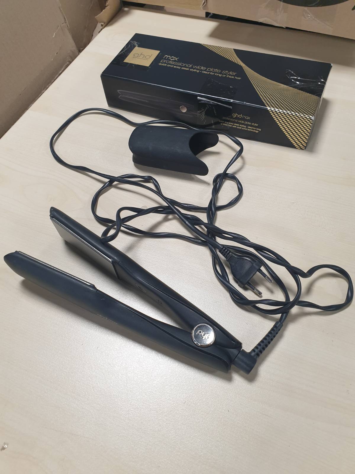 274841 - GHD MAX, Pjatëzuese me gjerësi 42 mm, për flokë kaçurrelë, të trashë ose të gjatë, Shtresë qeramike Ultra Gloss, Kabllo rrotulluese 2.7 m
