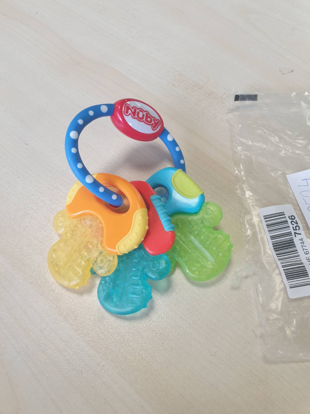 290524 - NUBY Unazë dhëmbësh IcyBite për fëmijë me xhel ftohës, 3+ muaj