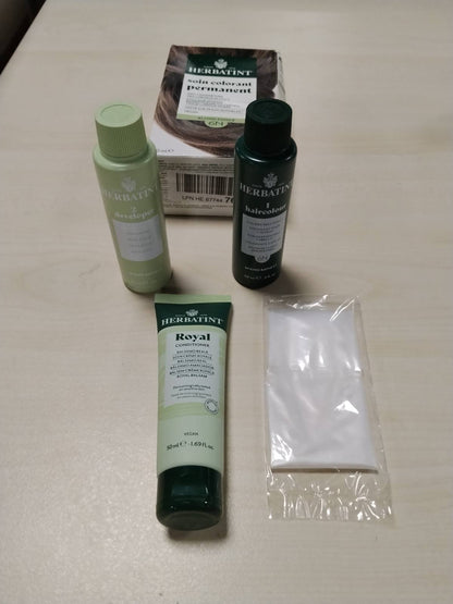 303706 - HERBATINT Trajtim i përhershëm për ngjyrosjen e flokëve 6N Bjondë e errët - 170 ml, Pa amoniak, 100% mbulim i thinjave, Testuar dermatologjikisht