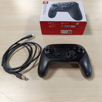 273075 - NINTENDO Kontrolluesi Nintendo Switch Pro