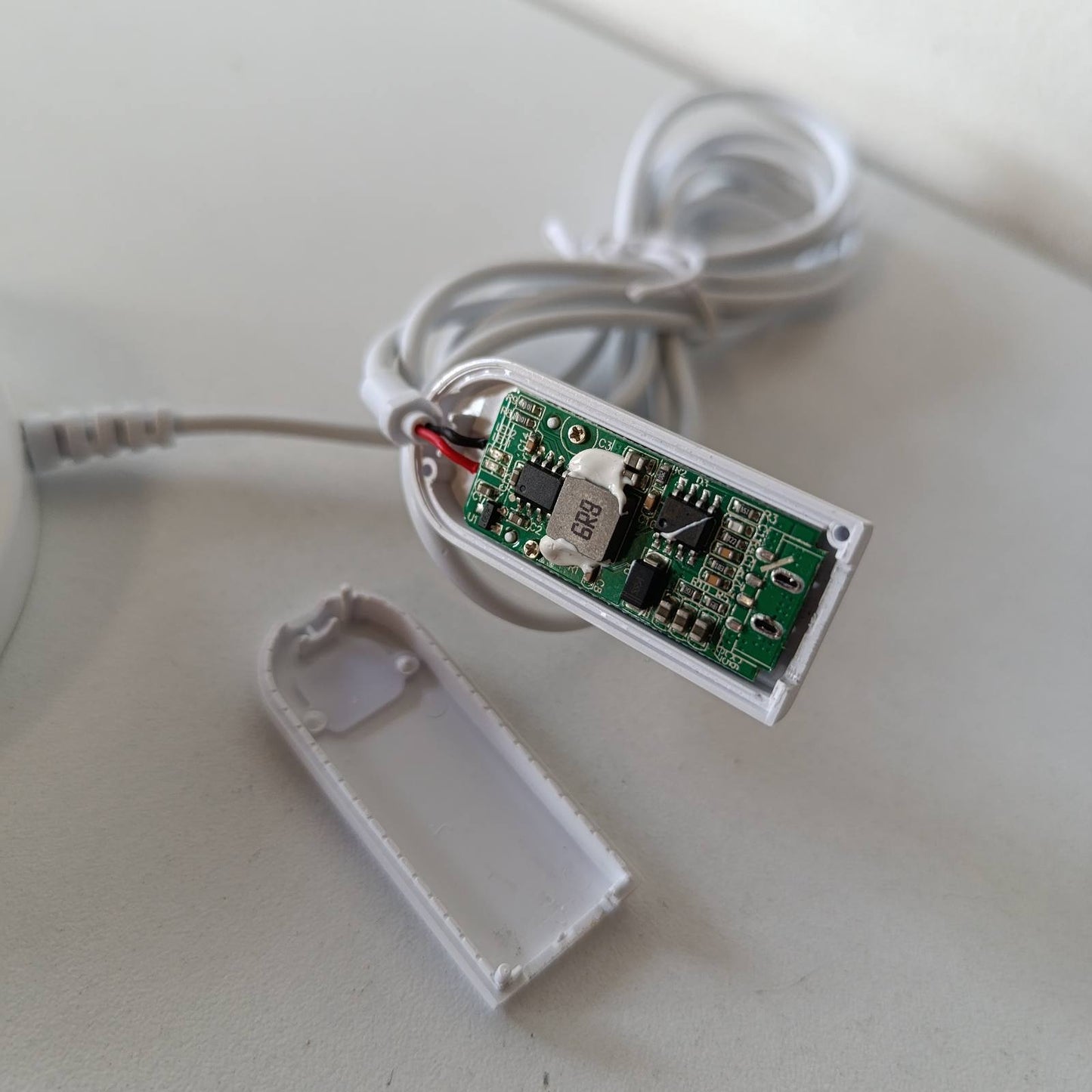 277105 - Stacion karikimi USB 9V për Toniebox, i pajtueshëm me pajisjet audio Toniebox, zëvendëson kabllon origjinal të karikimit Toniebox (1.8 m)