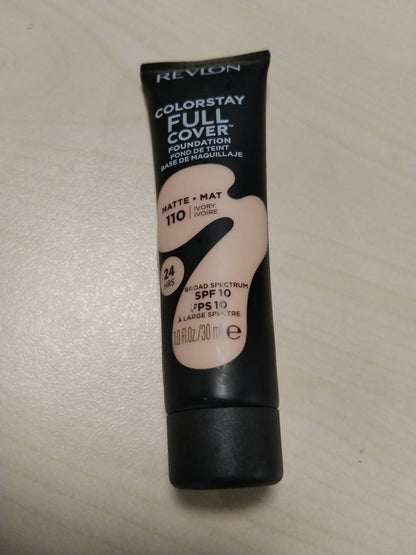 301201 - REVOLON - Fondatinë ColorStay Full Cover - Bazë Grimi SPF10 - 30 ml - Mbulim të Plotë dhe një Përfundim Mat Profesional - Nuanca 110 Ngjyrë Fildishi