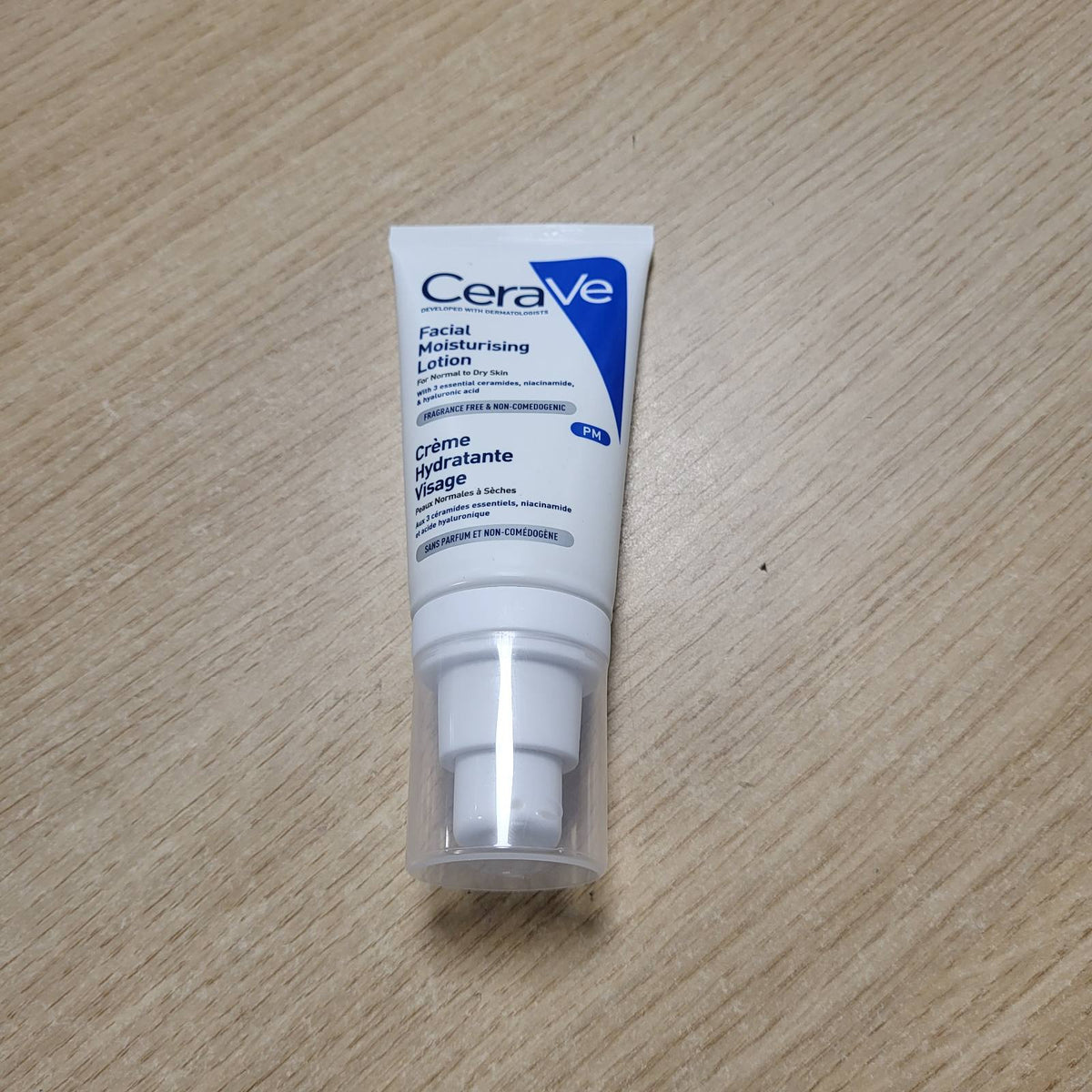 300811 - CERAVE Krem hidratues për fytyrën, krem nate rigjenerues për lëkurë të thatë deri shumë të thatë, 52 ml, me acid hialuronik dhe 3 ceramide esenciale, i përshtatshëm për personat me alergji