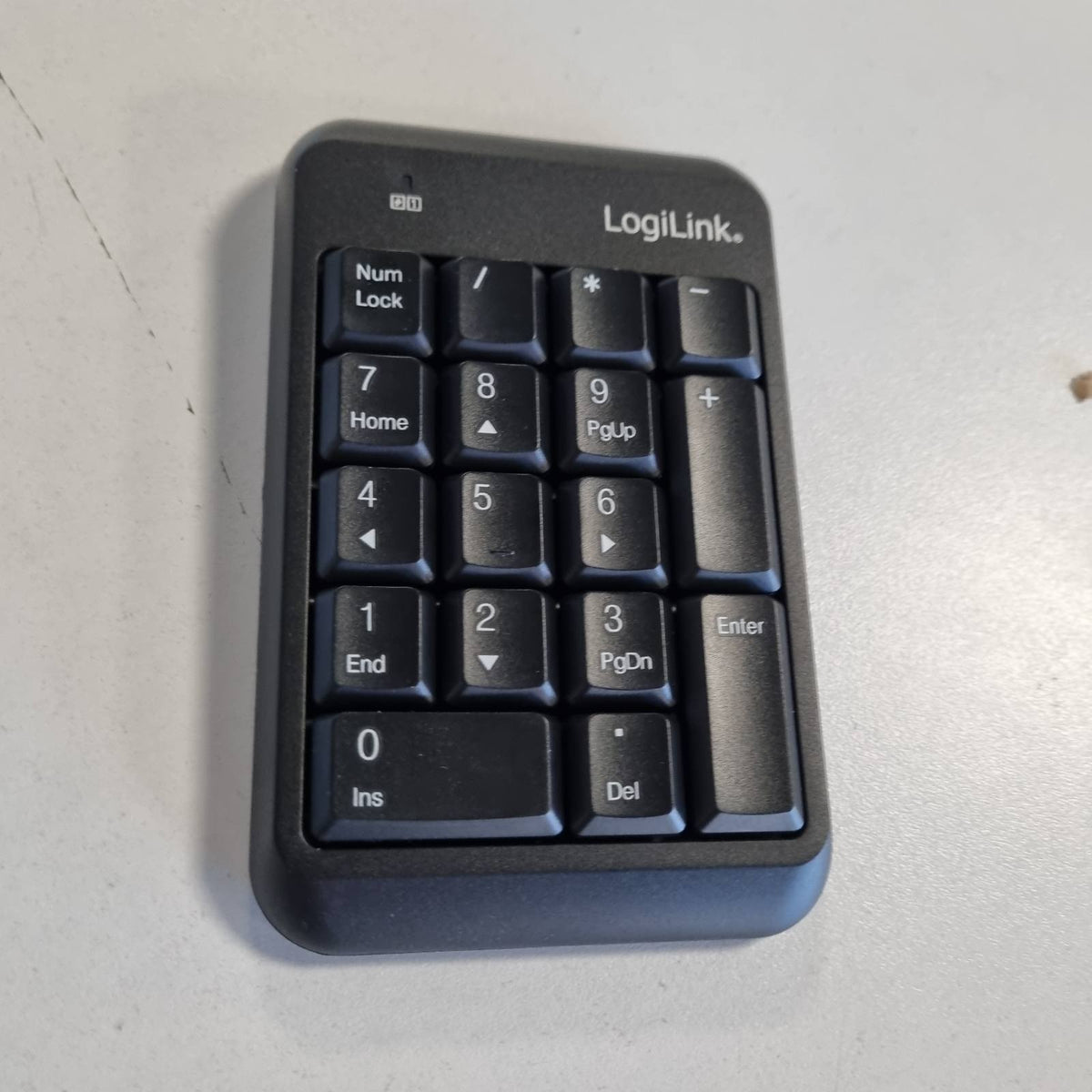 296225 - LOGILINK ID0201 - TASTIERË PA TEL (BLUETOOTH V5.1), E ZEZË