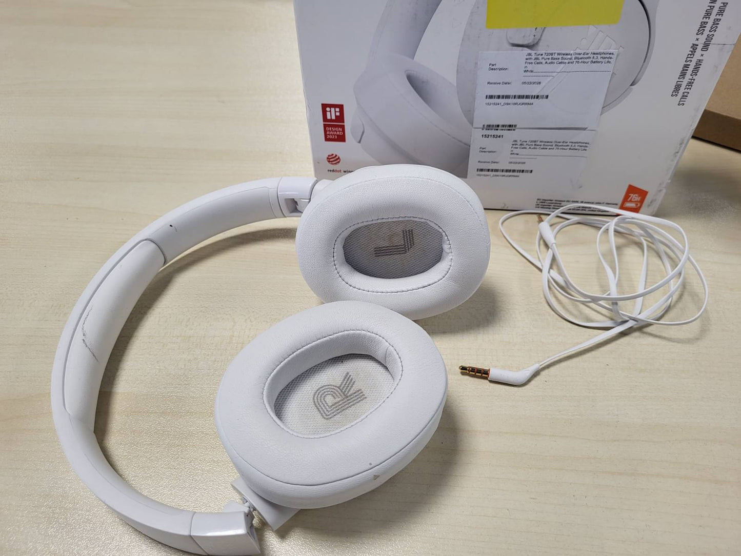 272877 - JBL Tune 720BT, Kufje pa tel, Bluetooth 5.3, 76 orë jetëgjatësi baterie, karikim i shpejtë, JBL Pure Bass, të bardha