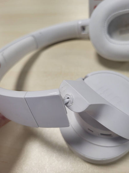 272877 - JBL Tune 720BT, Kufje pa tel, Bluetooth 5.3, 76 orë jetëgjatësi baterie, karikim i shpejtë, JBL Pure Bass, të bardha