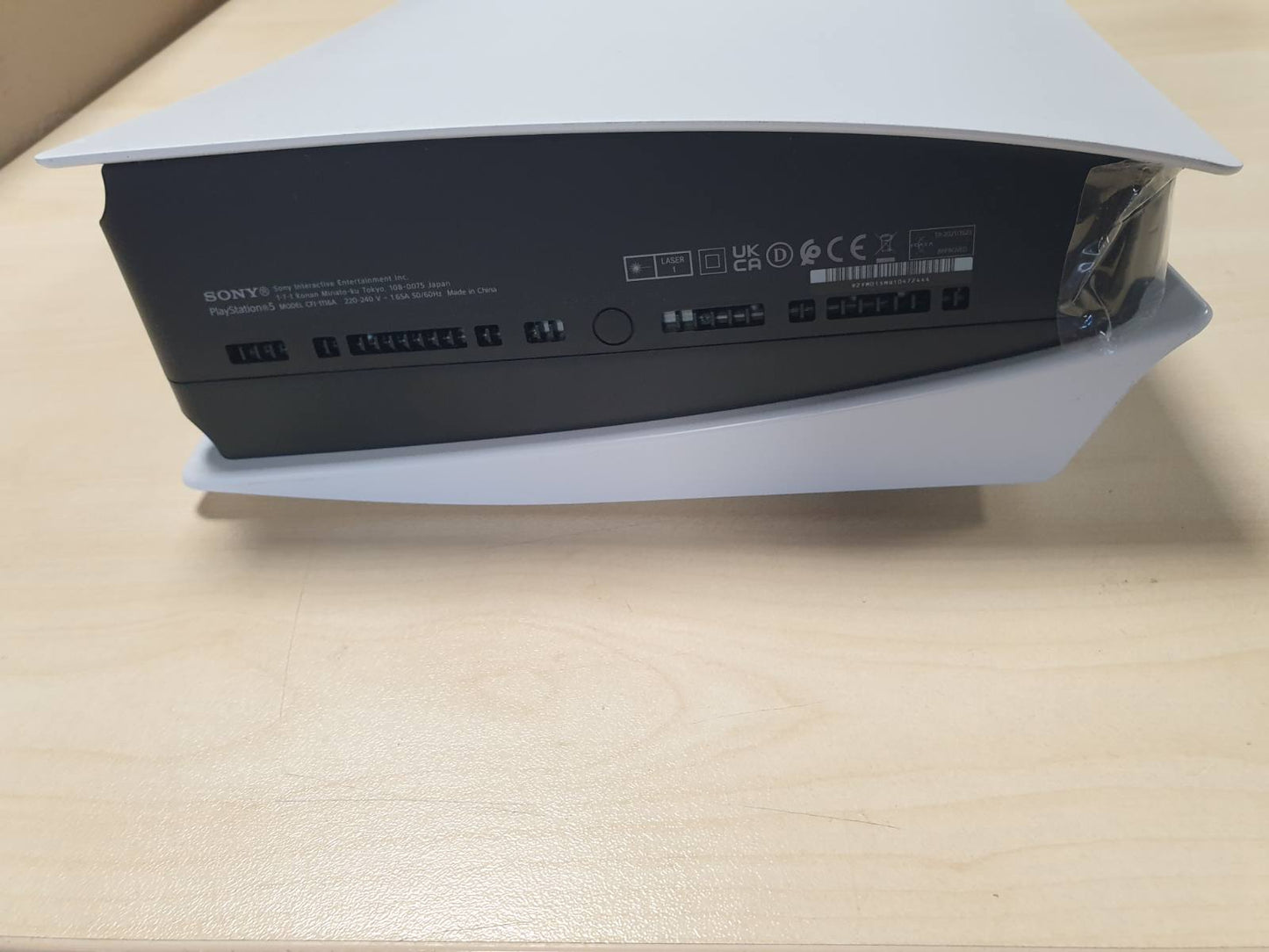 272534 - PLAYSTATION 5 Konsola Standarde, 825GB SSD, 4K UHD, 10.28 TFLOPS, 3.5 kg