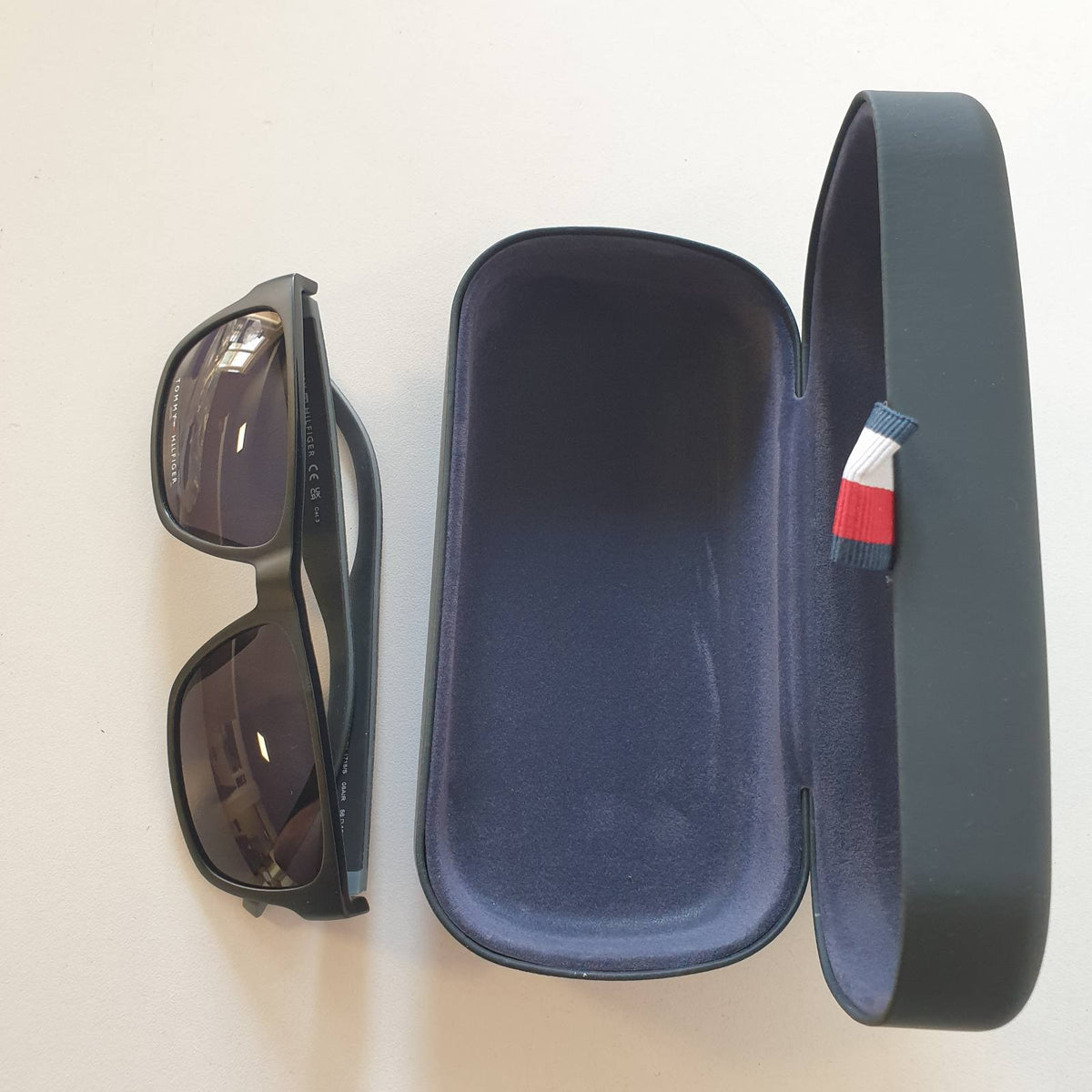 305767 - TOMMY HILFIGER TH 1718/S, Syze dielli për meshkuj, 56 vjeç, të zeza (Schwarzgrau)