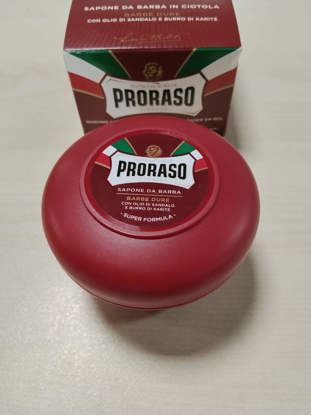 298875 - PRORASO - Sapun rroje me enë sapuni, 150 ml, ushqyes dhe hidratues për burra me dru sandali dhe gjalpë shea, i kuq