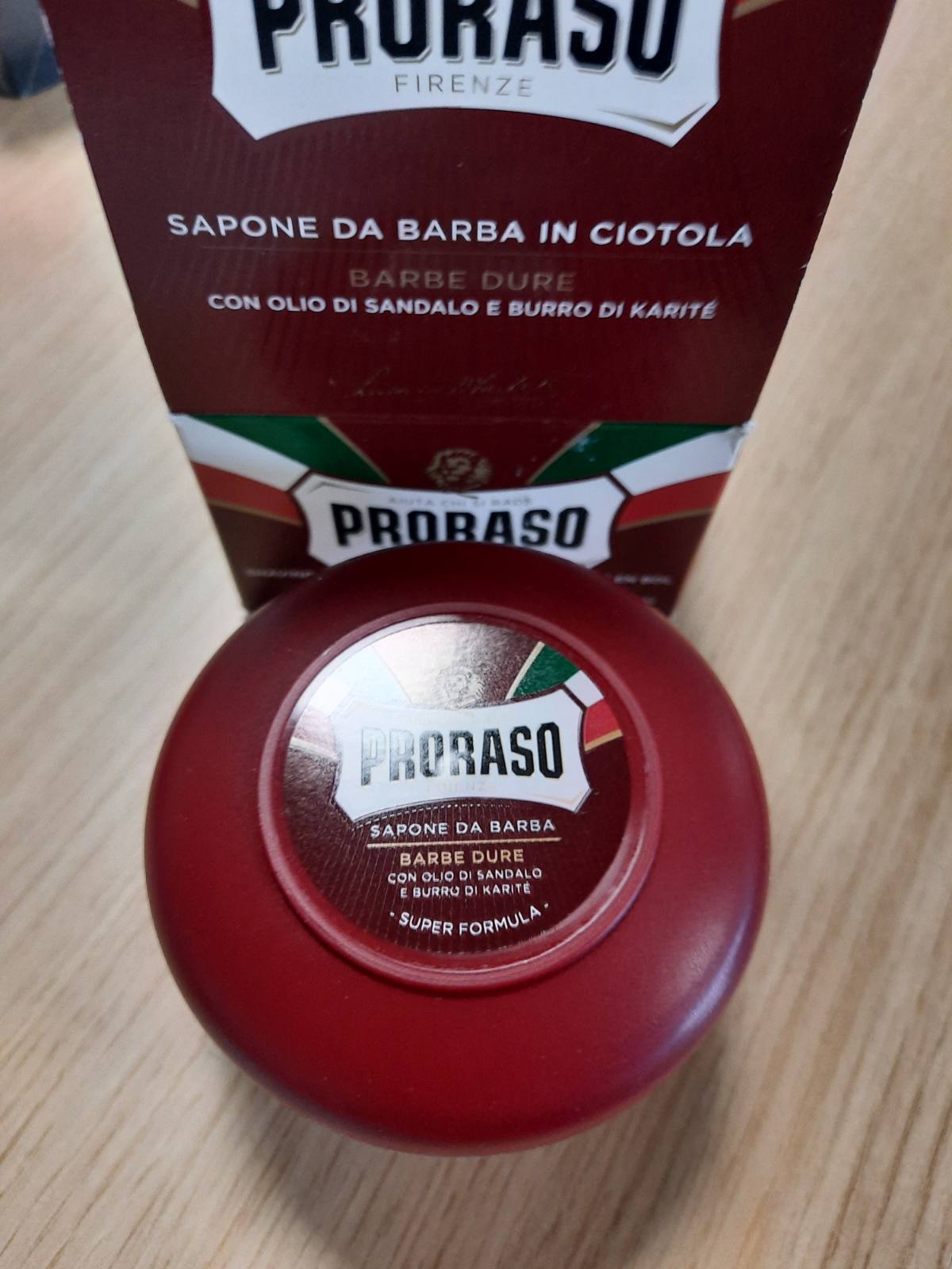 298874 - PRORASO - Sapun rroje me enë sapuni, 150 ml, ushqyes dhe hidratues për burra me dru sandali dhe gjalpë shea, i kuq