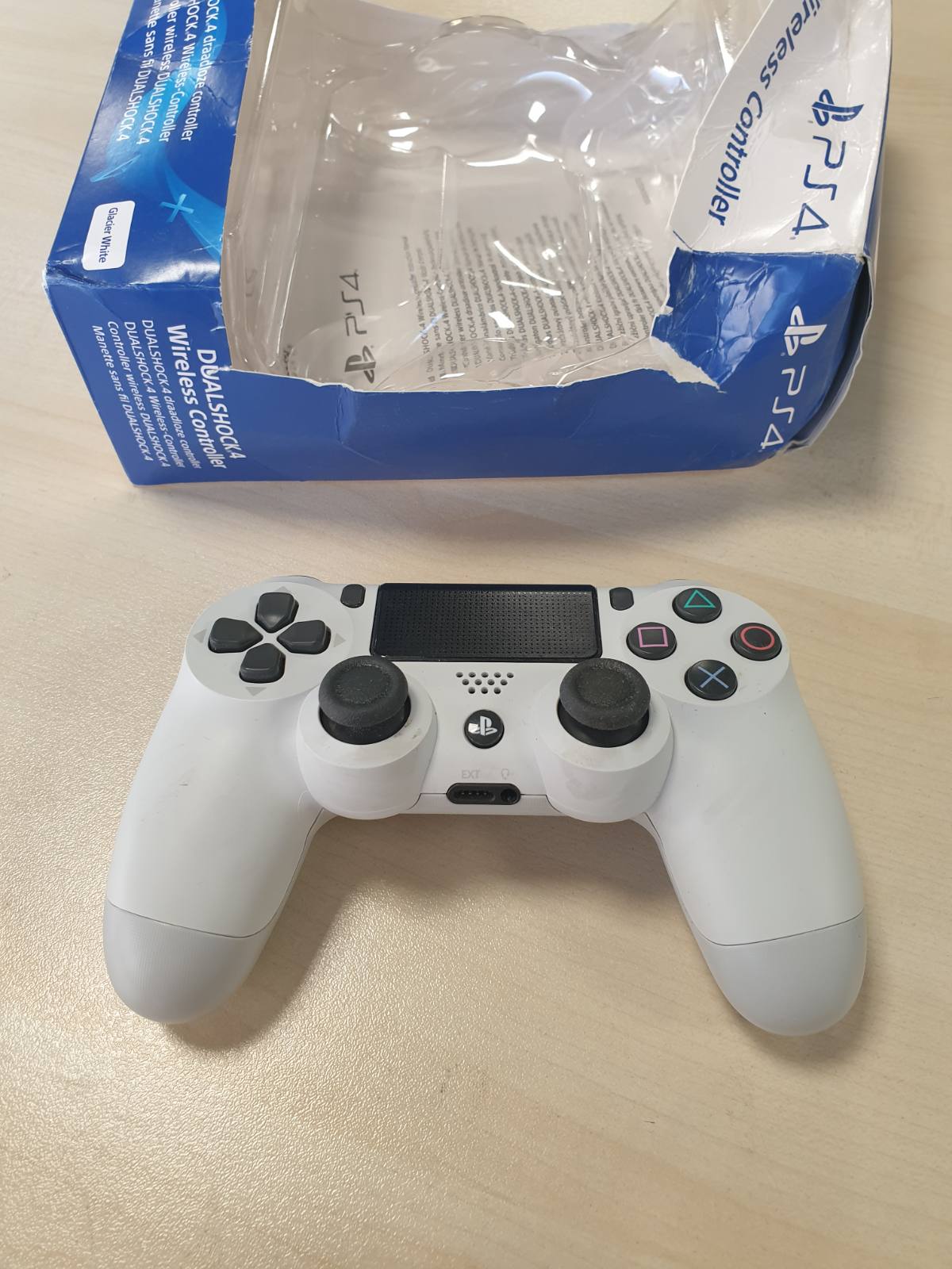 295610 - PLAYSTATION 4 Kontrolluesi Dualshock 4 Wireless V2, Bianco (Glacier White) Standard
