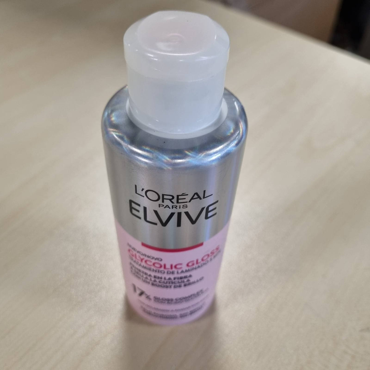 301336 - ELVIVE Glycolic Gloss, Trajtim Laminues me Acid Glikolik dhe Kompleks Gloss, 200 ml, për Shkëlqim dhe Riparim të Flokëve Porozë dhe të Tharë